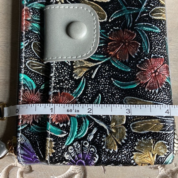 Vintage Style Floral Pattern Faux Leather Wristlet Silver Gray Pink Green New - Picture 11 of 14